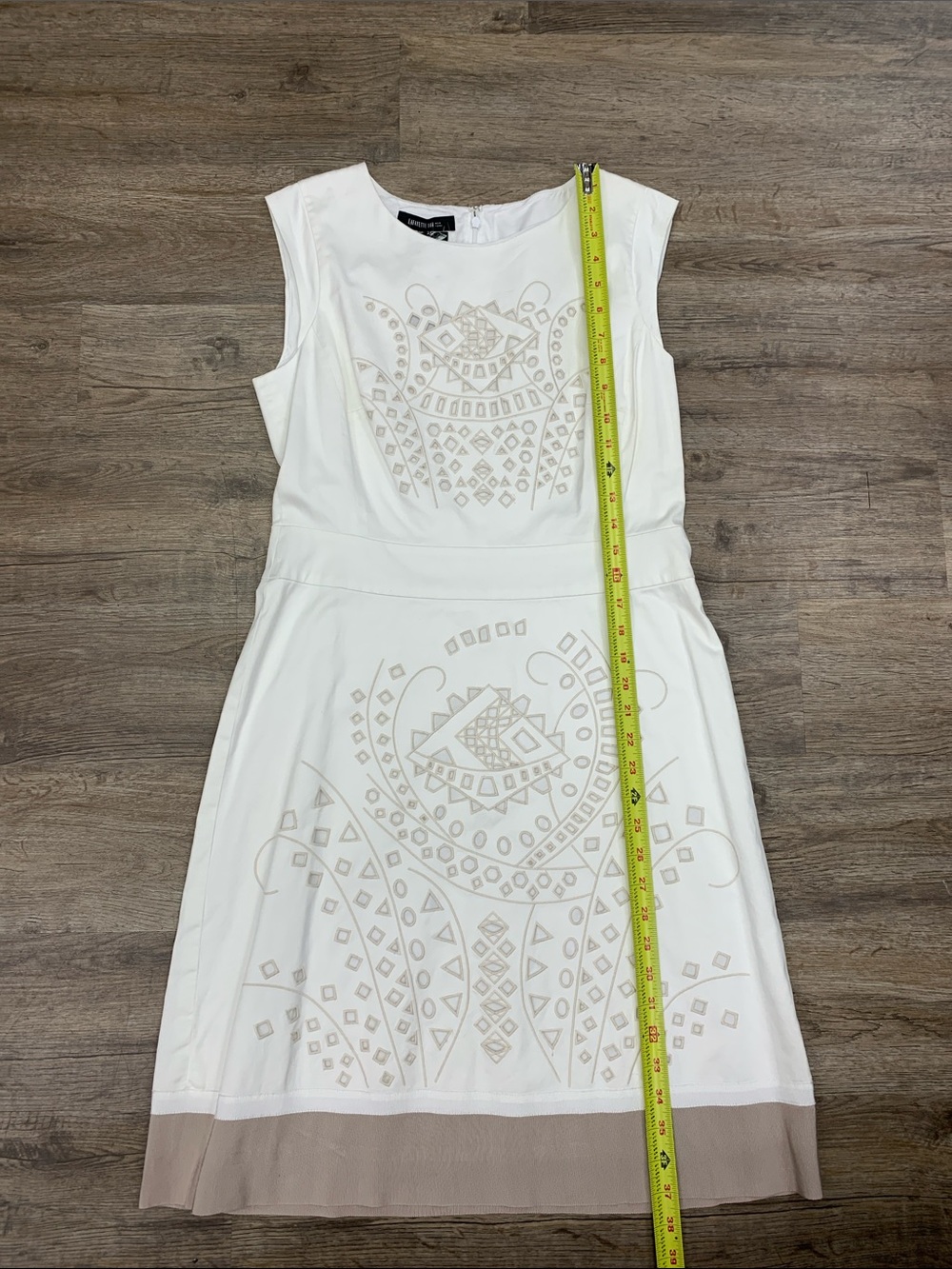 Lafayette 148 New York White Sleeveless Embroidered Dress with Taupe Hem